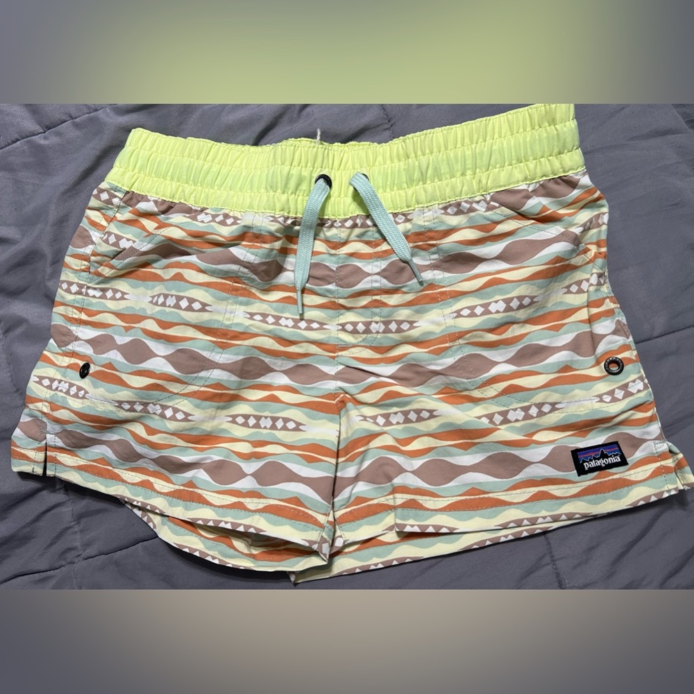 NWT PATAGONIA “Costa Rica Baggies” Girls Shorts Size Large L (12) NEW!